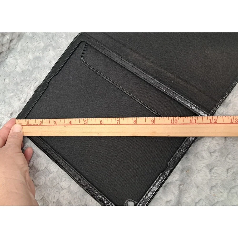 COACH Apple I Pad Semi-Hard Case Signature 